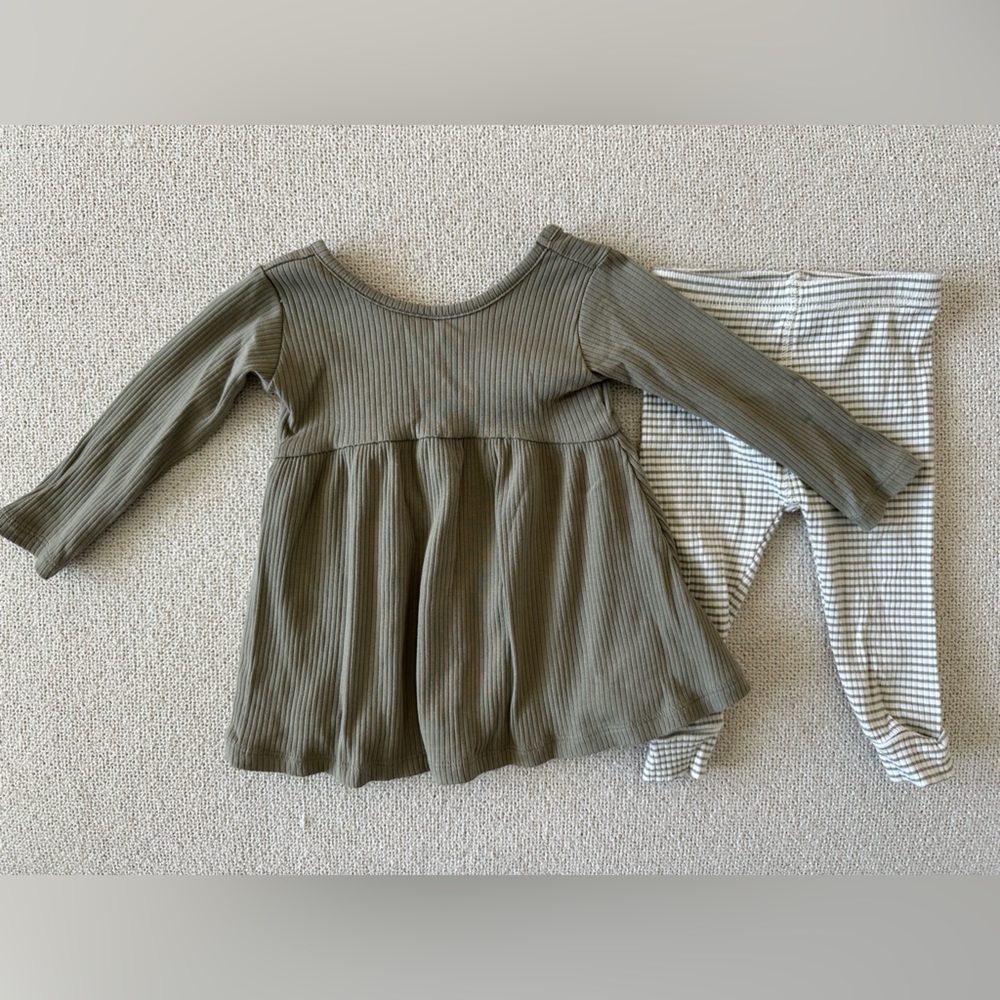 Quincy Mae ribbed fern dress and leggings 6-12 mo